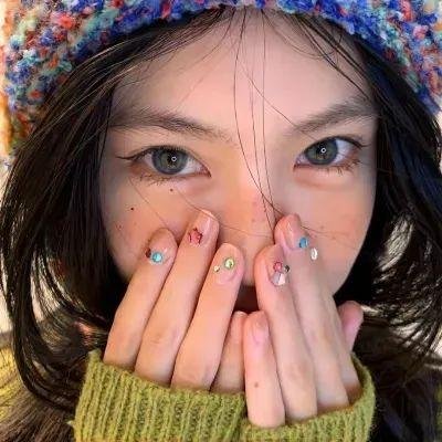 黑色池塘